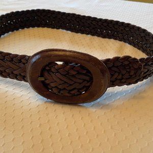 EDDIE BAUER Woman’s Braided Woven Dark Brown Leather Belt - size mendium